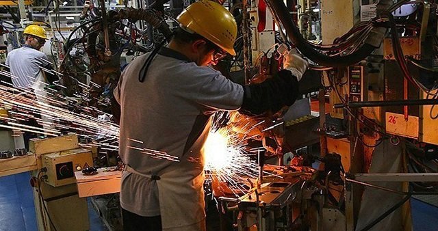 ABD'de sanayi üretimi şubatta beklenenden fazla arttı